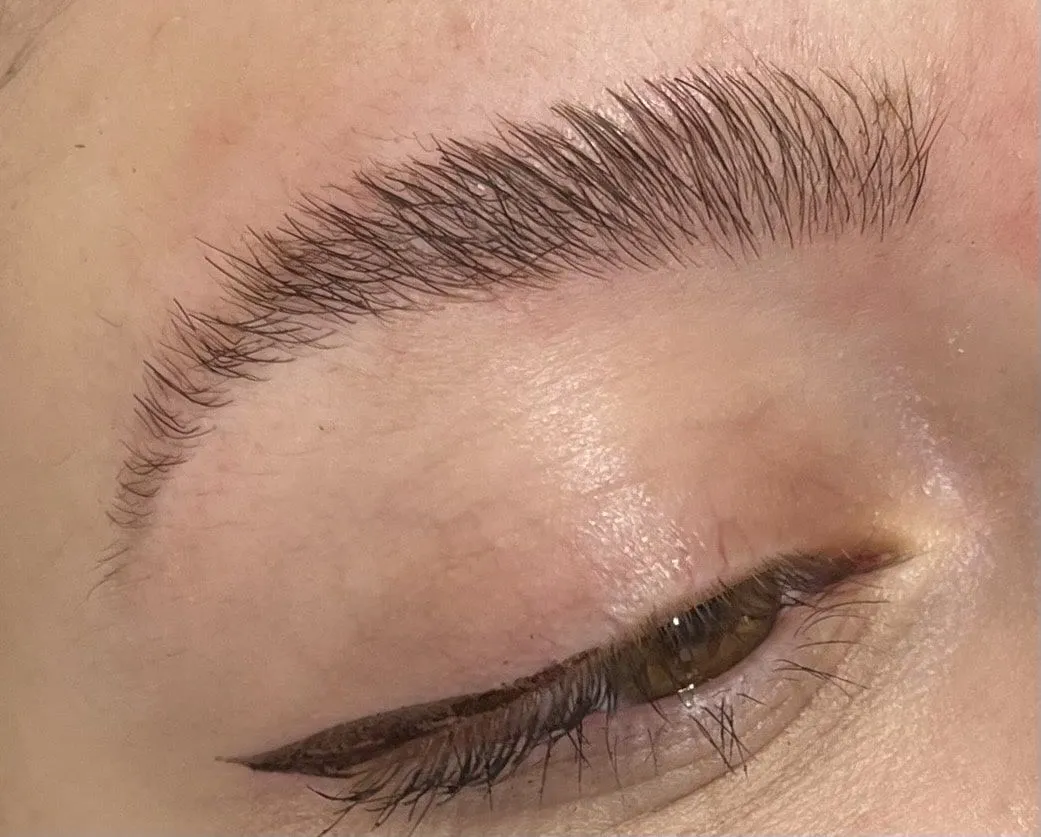 Browlift + épilation